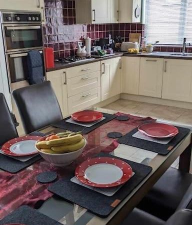 House With Free Parking And Large Garden Villa Wyke Regis ภายนอก รูปภาพ