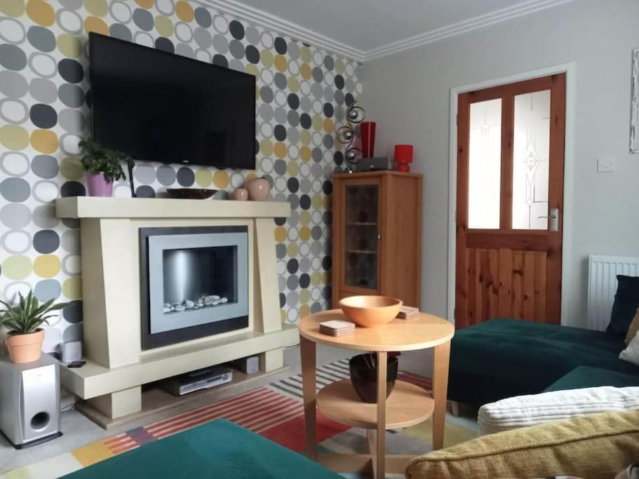 House With Free Parking And Large Garden Villa Wyke Regis ภายนอก รูปภาพ